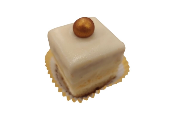 Petit fours